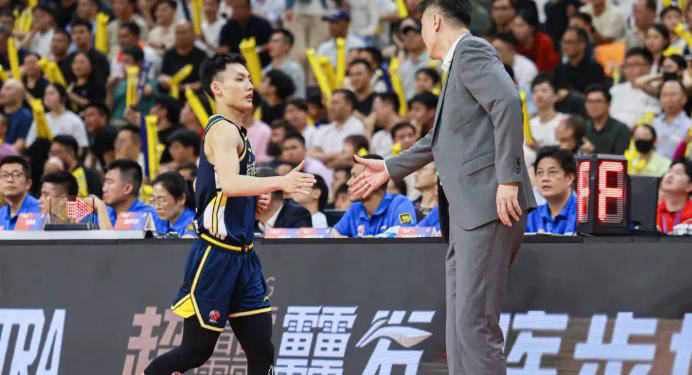 广东宏远豪取胜利，积分榜再添三分的简单介绍