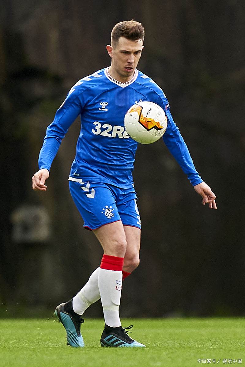 爱游戏下载-阿贾克斯新星受赞誉希望在欧联杯比赛中有所斩获