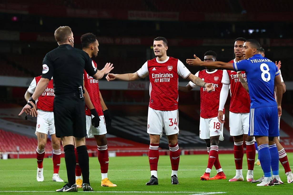 切尔滕汉姆主场平局，保持不败势头