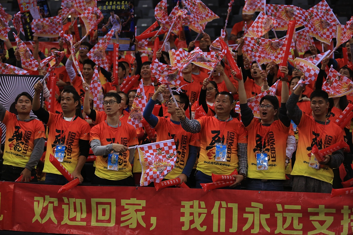 队员精彩发挥，带队取得连胜