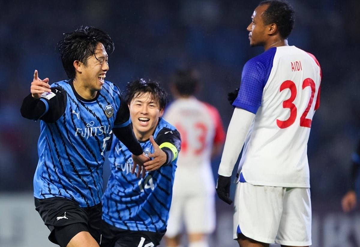 土库曼阿尔蒂加马德紧随其后，成功晋级亚冠小组的简单介绍