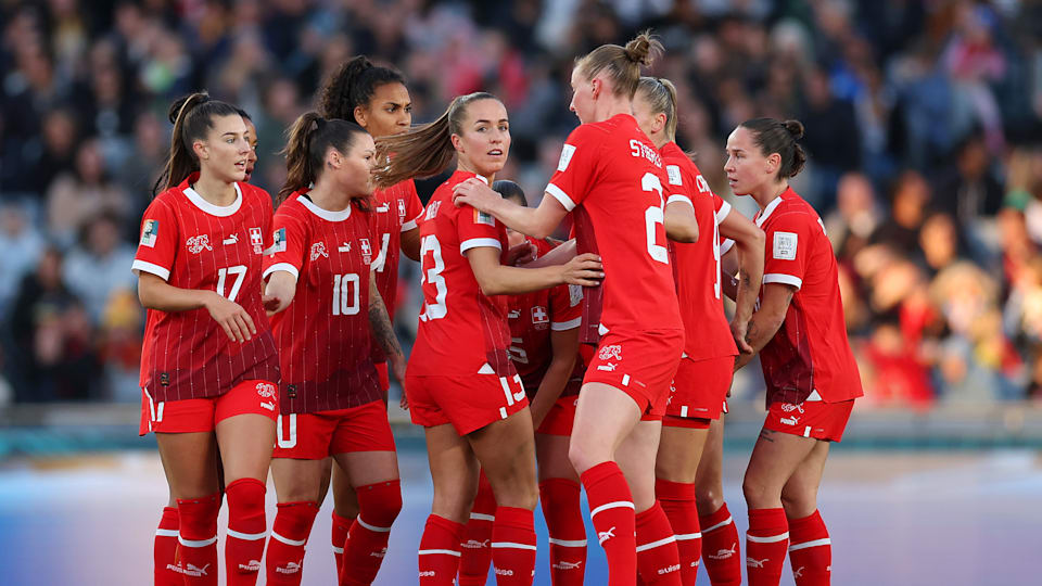 瑞士队赢得关键胜利，锁定欧锦赛晋级名额