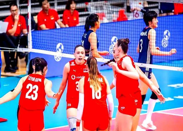 格拉纳达客场大捷，士气高涨全队士气高涨