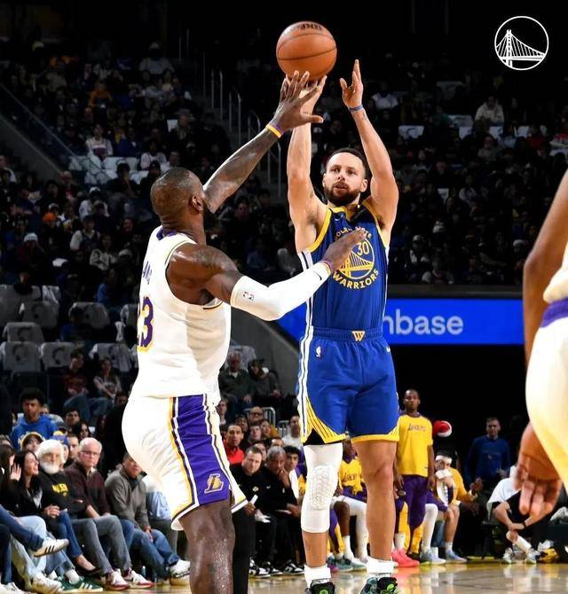 关于小牛队在加时赛力克湖人队，晋级次轮的信息