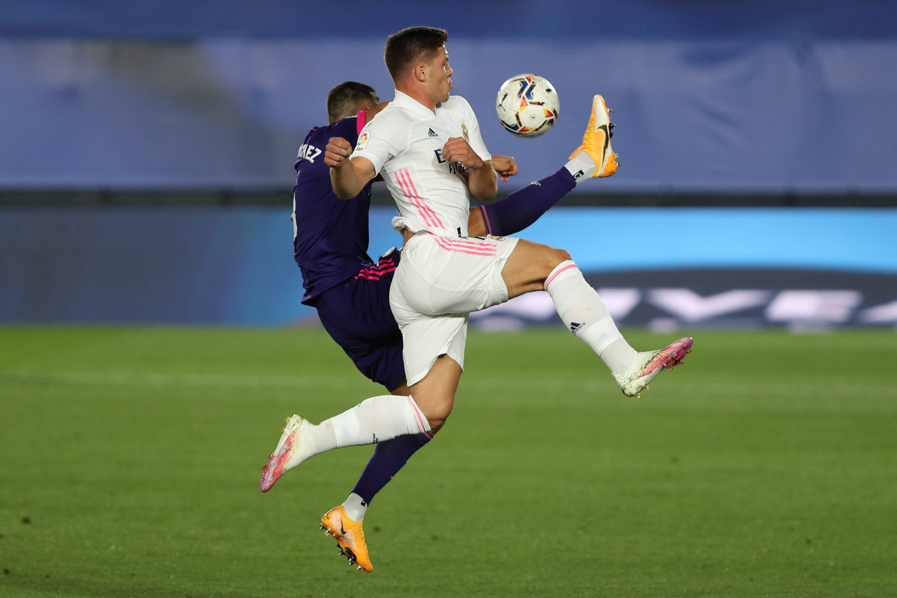 蒂雷斯皇家马德里三分得手，客场折光