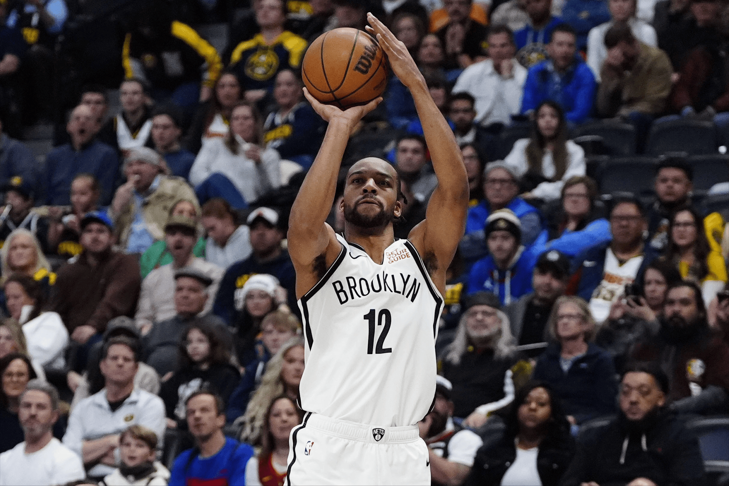 篮网球员训练备战,全队气势如虹 篮网球员训练备战,全队气势如虹