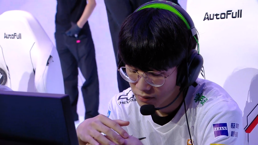 G2血洗TL，Elk关键团战开团秒人激烈交锋半决赛，锁定晋级资格