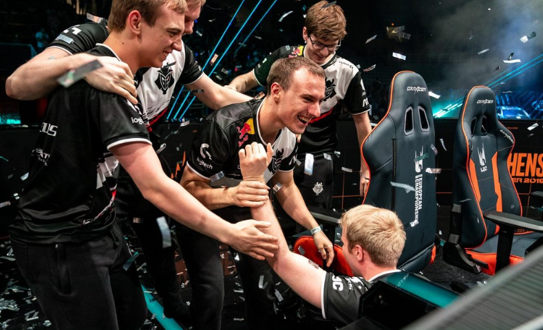 C9绝杀TL，Jankos单局斩获MVP鏖战多局四强赛，锁定晋级资格的简单介绍