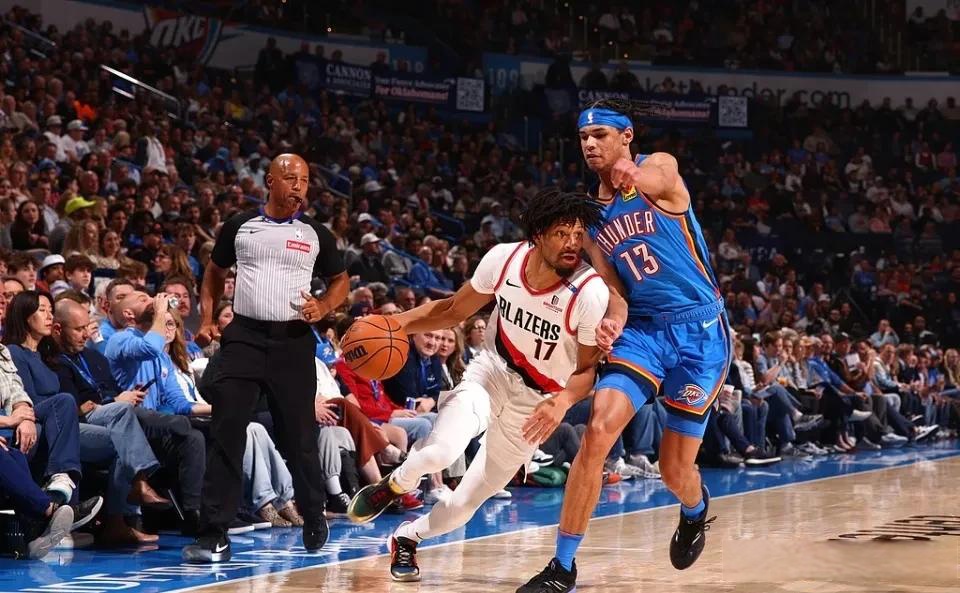 开拓者力克雷霆,结束两连败 开拓者力克雷霆,结束两连败