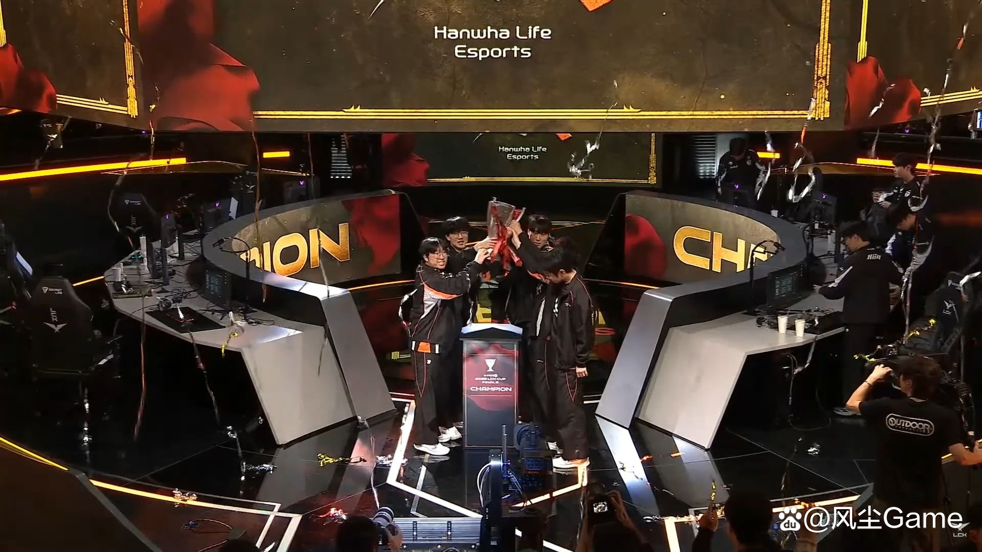 KT碾压DK，JackeyLove极限生还后反打宿敌对决成都决赛之夜，成为赛场最大亮点的简单介绍