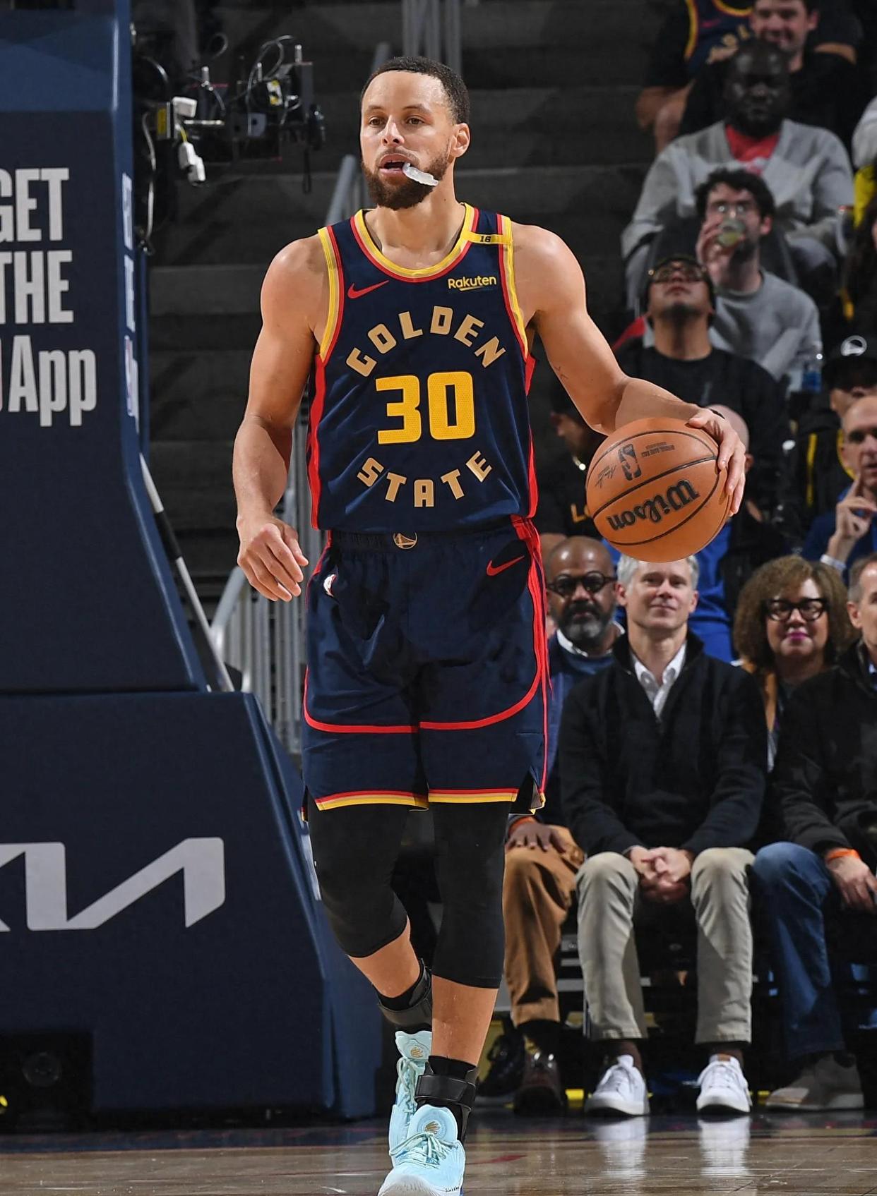 爱游戏入口-勇士再败鹈鹕，库里伤愈复出表现逐渐回升的简单介绍