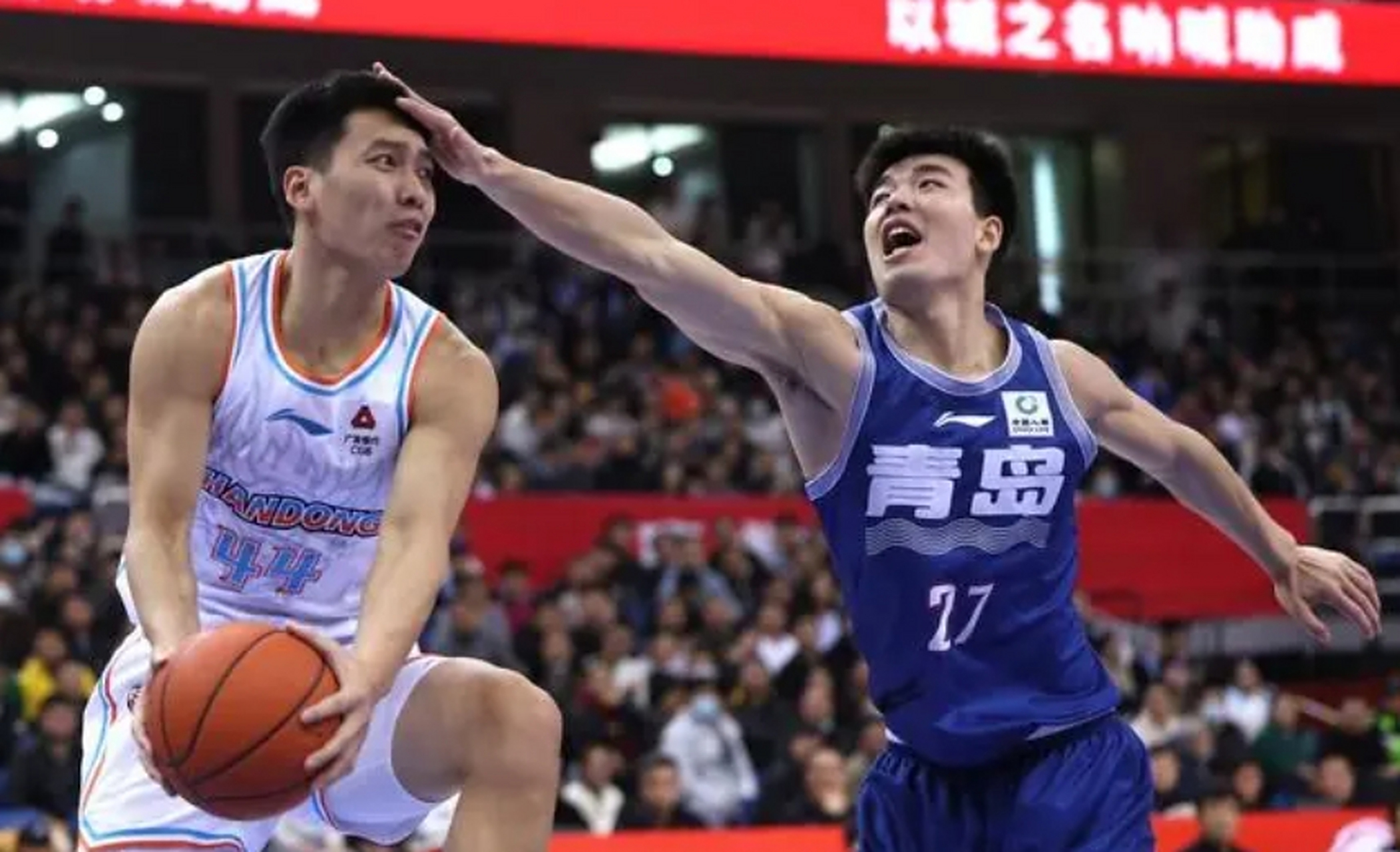 青岛球员状态亮眼，球队士气高涨备战