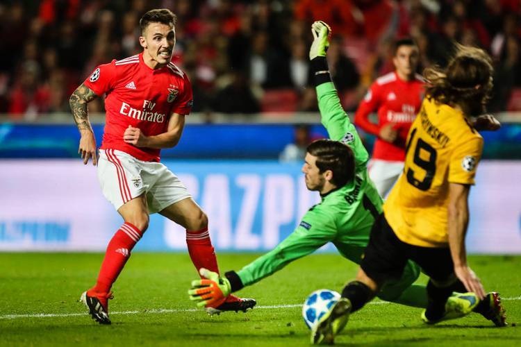 勒沃库森主场惨败，球队客场表现糟糕