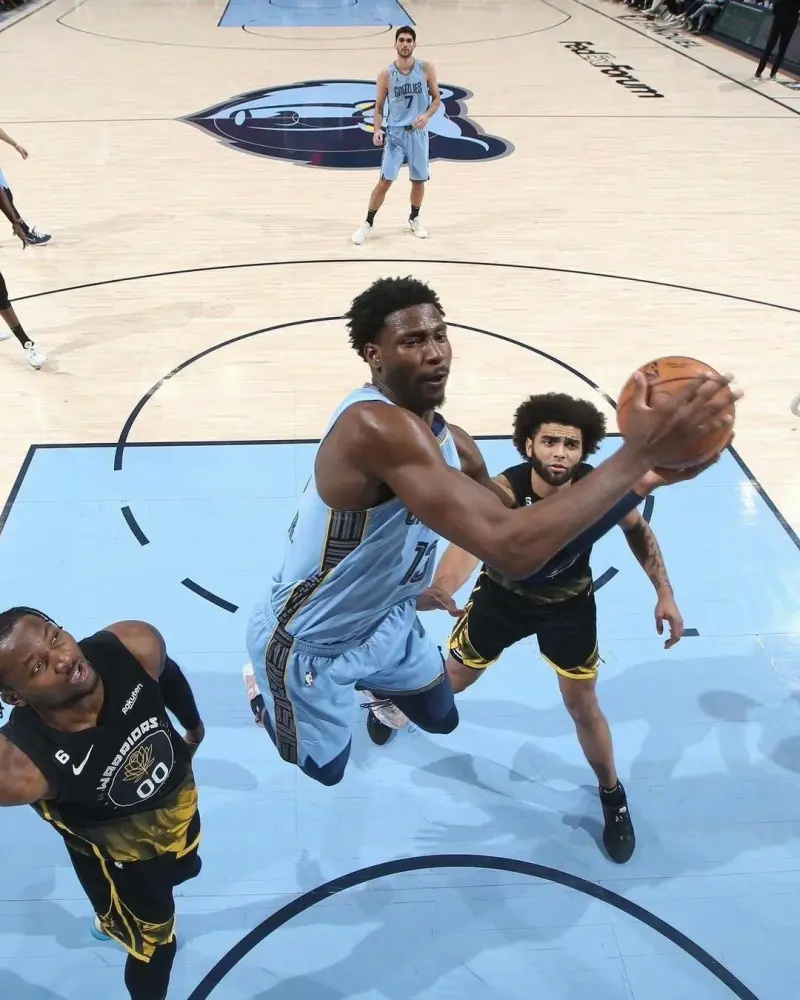 湖人遭遇重大失利，被灰熊击败