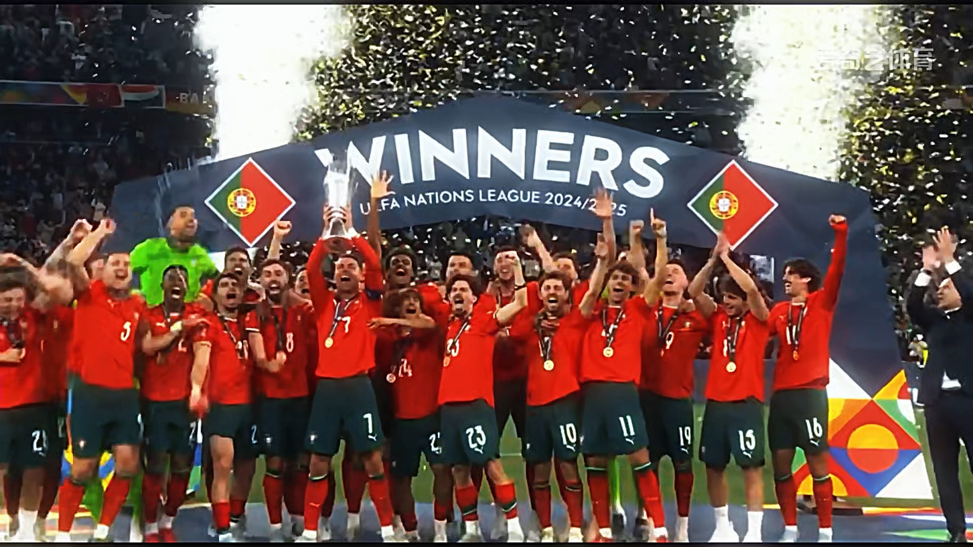 葡萄牙神勇夺冠，俄罗斯惊险皆过关：欧洲杯赛况多变的简单介绍