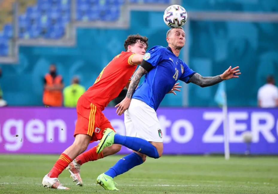 克罗地亚连扳两球逼平荷兰，成功晋级欧锦赛决赛