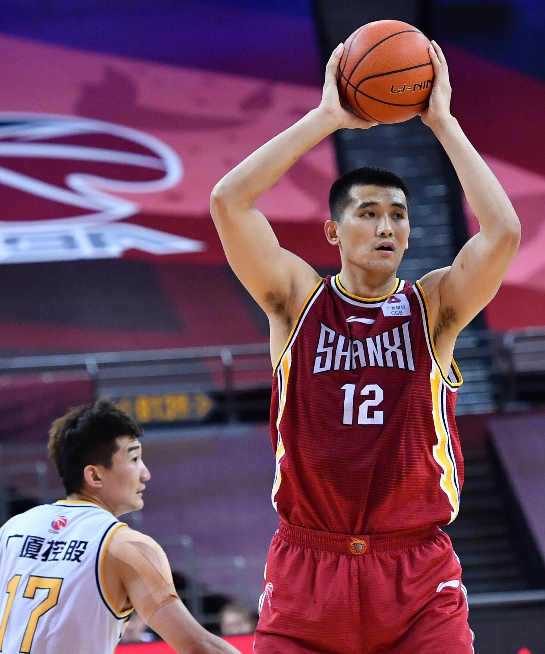 山西男篮主场告捷，轻松战胜对手