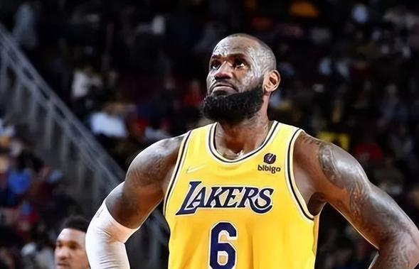 北京队轻取吉林队，詹姆斯刷新纪录