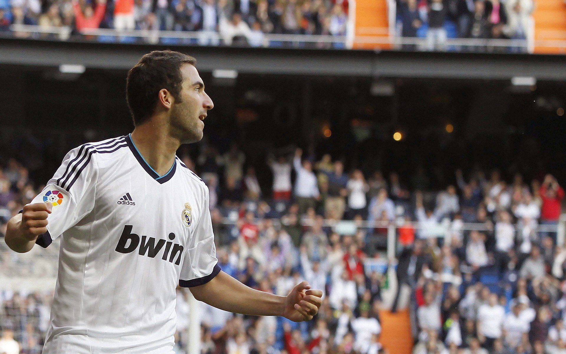 王牌棋局，雷诺唯一一次逆袭如何撬动红牛二队的霸权